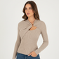 Langärmliges Damen-Top aus geripptem Strick mit Twist-Front