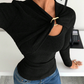 Langärmliges Damen-Top aus geripptem Strick mit Twist-Front